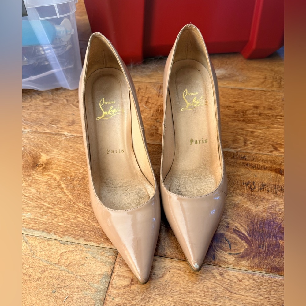 Christian Louboutin Nude Patent Pointed Toe Pumps - Classic Beige - size 36